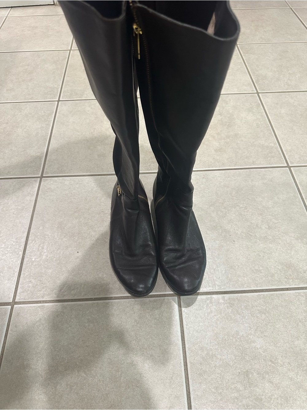 Michael Kors Black Knee-High Leather Heeled Boots with Gold Zippers